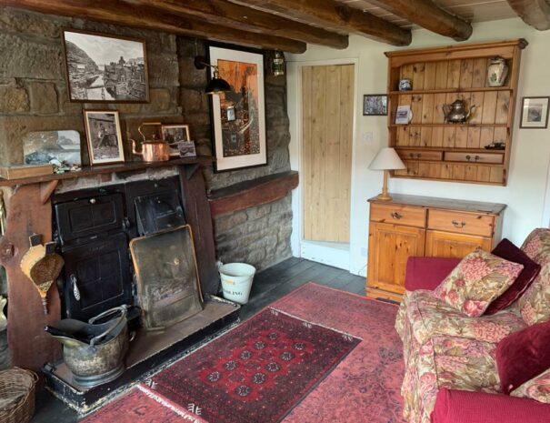 Lifeboat Cottage - Dresser